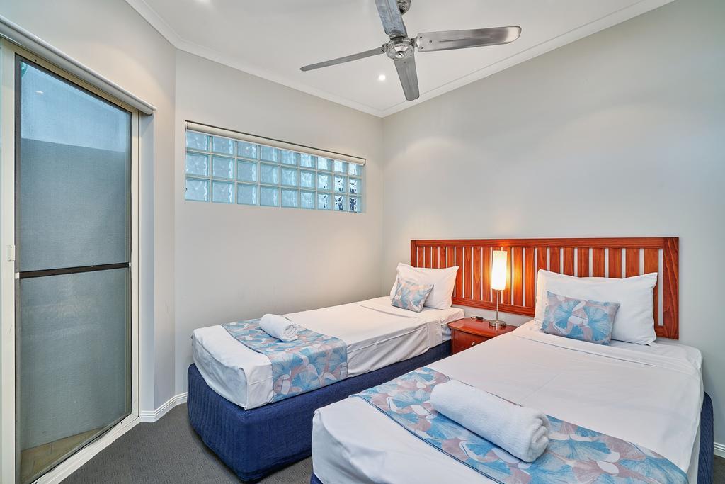 North Cove Waterfront Suites Cairns Szoba fotó